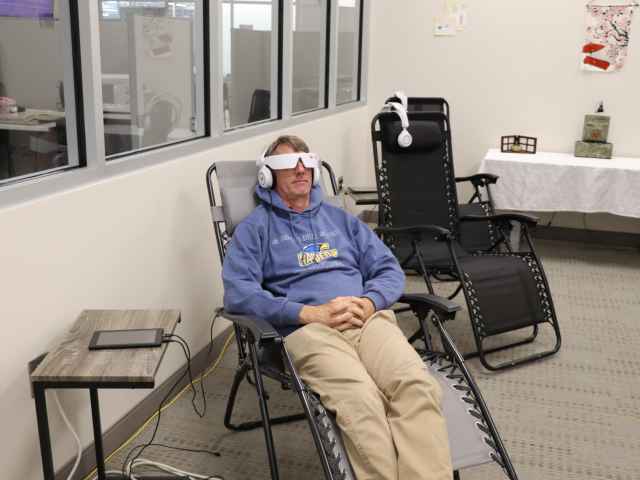 Marshall utilizing BrainTap technology
