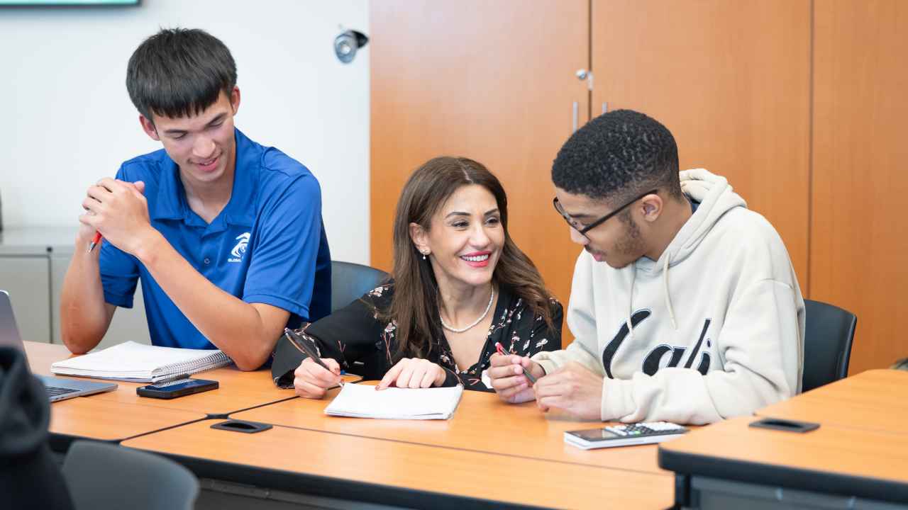 Grace Nasnas wins AFC Professor of the year Grace Nasnas wins AFC Professor of the year