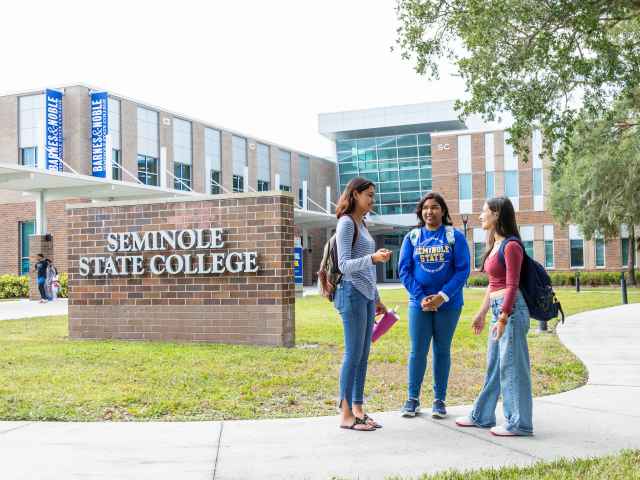 Seminole State students gather outside the Student Center at the Sanford/Lake Mary Campus